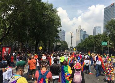 Minuto a minuto del color y fiesta por marcha gay en Paseo de la Reforma