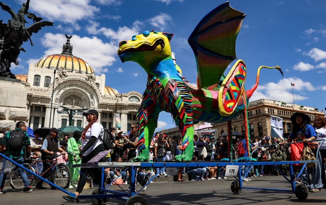 Alebrijes monumentales. Foto: Hugo Salvador/EL UNIVERSAL
