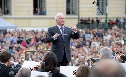 Miles disfrutan recital gratuito de Barenboim en Berlín