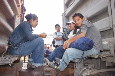 Llegaron mil 316 menores solos: SG