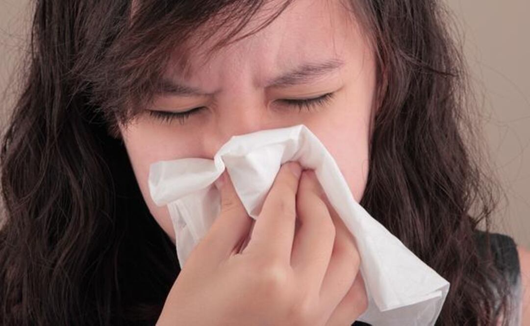 El especialista asegura que el líquido puede salir a través de la nariz, pero también a través del oído o de la columna. (FOTO: Especial)