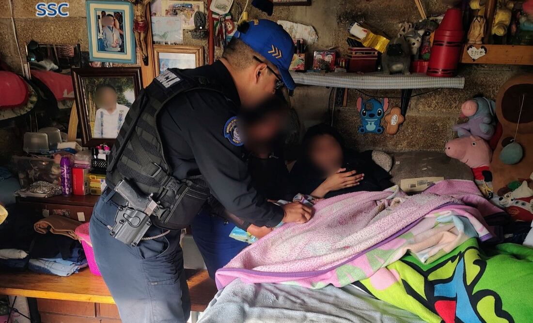 Mujer de 17 años da a luz en Cuajimalpa; policías y paramédicos atienden parto en domicilio. Foto: Especial