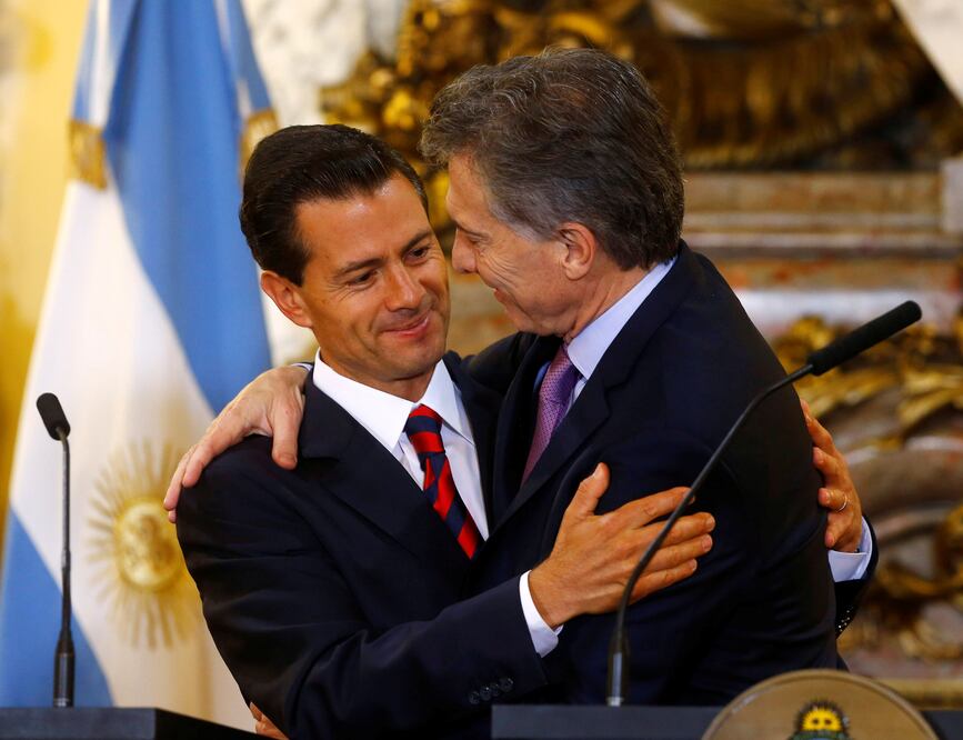 Enrique Peña y Mauricio Macri (Reuters)