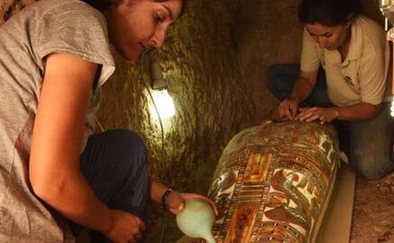 Egipto descubre momia de 2 mil 500 años