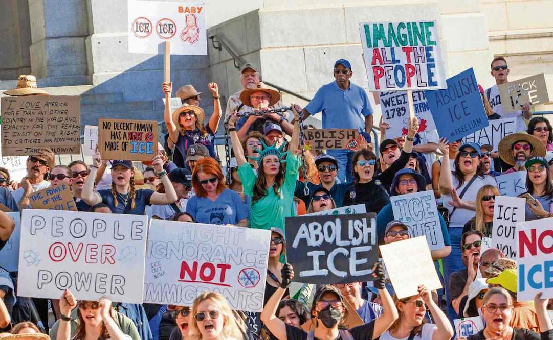 Asistentes a una protesta contra el Servicio de Inmigración y Control de Aduanas en Los Ángeles, el 31 de enero pasado. Foto: Apu Gomes / AFP