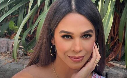 Biby Gaytán celebra 51 años y parece ¡la hermana de sus hijos!