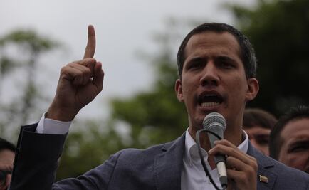 Guaidó pide a su representante en EU coordinar cooperación con Comando Sur