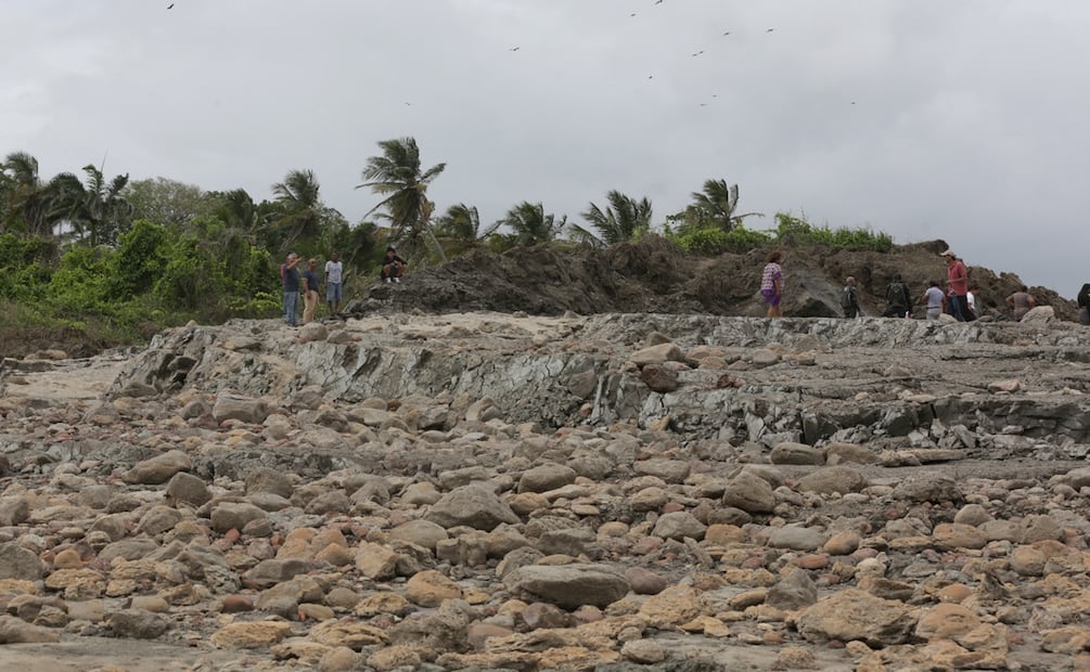 Los devastadores terremotos registrados en Venezuela han alterado geológicamente partes de la costa suroeste de la vecina isla de Trinidad y Tobago. Foto: EFE