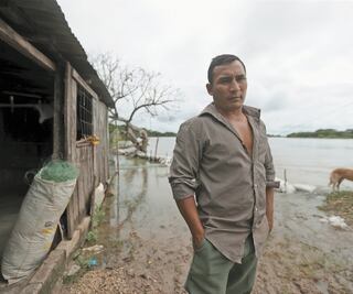 Tabasco: "El agua está por todos lados y no se puede pescar"