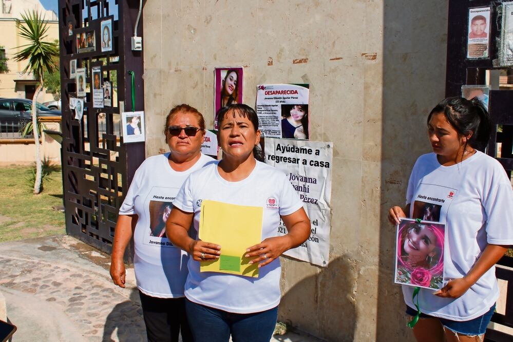 La madre de Jovanna Dibanhi exigió a las autoridades de Torreón que hagan su trabajo, pues todo ha estado detenido en estos dos años, Foto: Francisco Rodríguez / El Universal