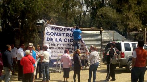 Rechazan ciclopista en Satélite por tala de árboles