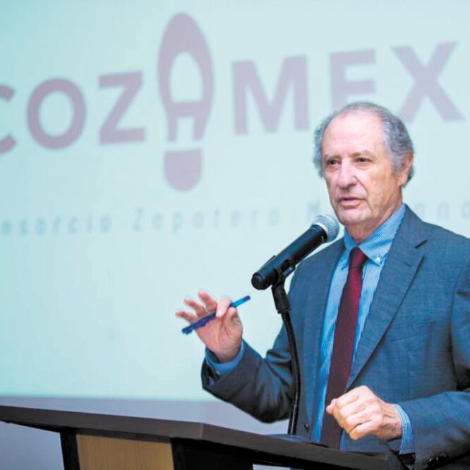 Como parte de su visita a León, Eugenio Nájera, director general de Nafin y Bancomext, participó en la presentación del Consorcio Zapatero Mexicano. CORTESÍA