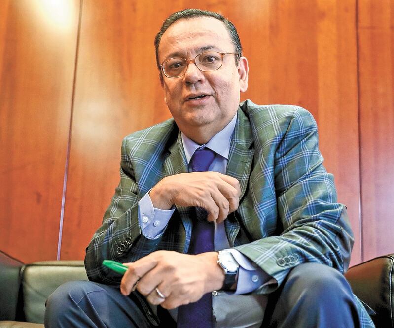 Senador bajo fuego “amigo” de Morena