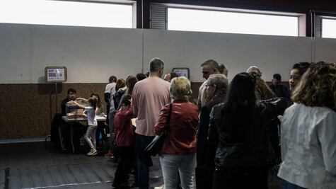 Elecciones generales en España: con una histórica participación transcurre la jornada de votación