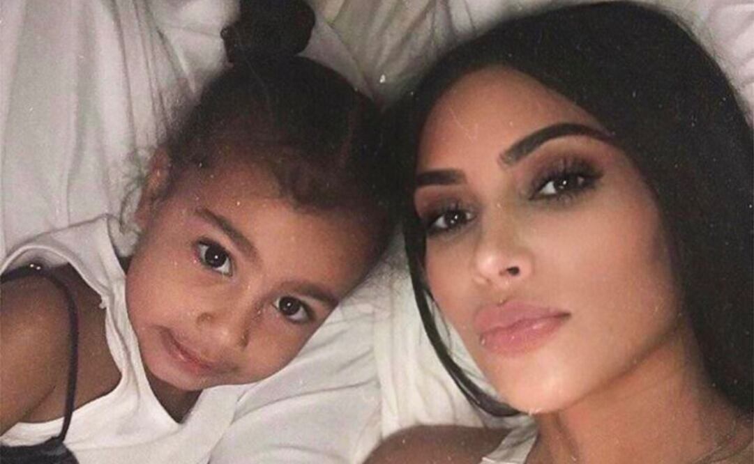 La pequeña North West ha heredado las habilidades de maquillaje de su madre, Kim Kardashian. Foto: instagram noriwestwource