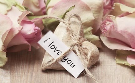 ¿Sin dinero para regalos? 10 frases para felicitar a mamá este 10 de mayo