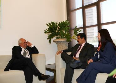 Unasur elogia diálogo en Venezuela y pide más democracia ante crisis