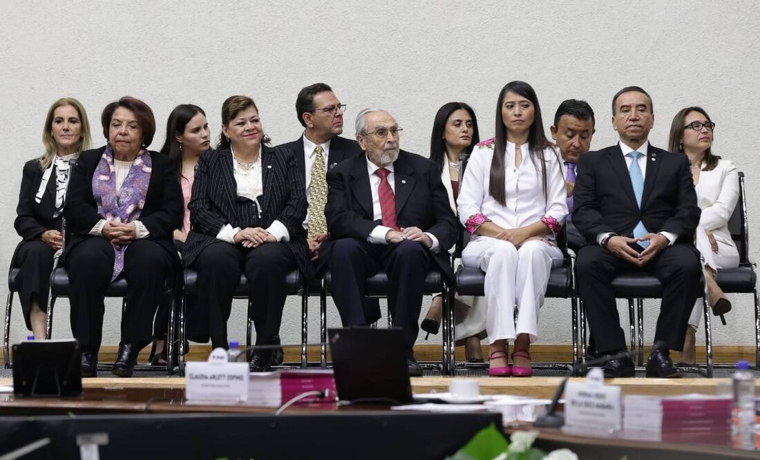 Celia Maya, Verónica De Gyvés, Bernardo Bátiz, Indira García y Rufino León, magistrados y magistradas electas del Tribunal de Disciplina Judicial, el pasado 16 de junio de 2025. Foto: Fernanda Rojas/ EL UNIVERSAL