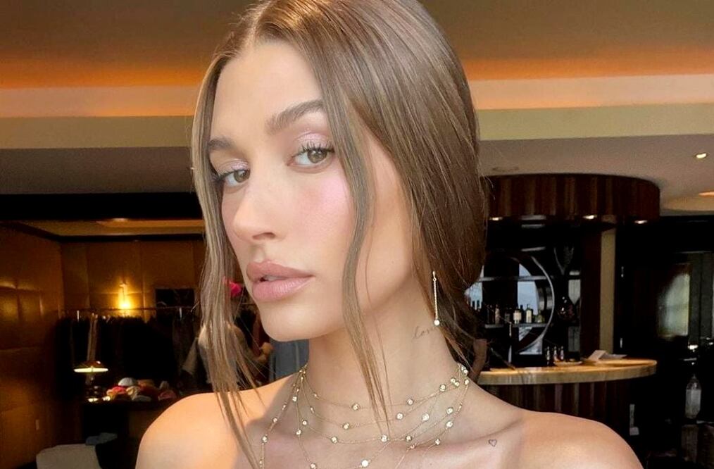 La esposa de Justin Bieber lanzó su nuevos productos para el cuidado de la piel / Foto: Instagram @haileybieber