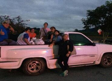 Roban en Veracruz camioneta de "Las Patronas"