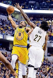 Warriors empata marca de triunfos