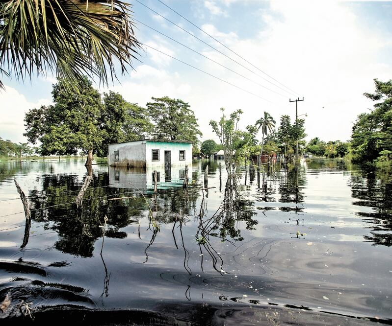 En el municipio de Nacajuca aún se vive el desastre que dejaron las inundaciones de hace una semana. GERMÁN ESPINOSA. EL UNIVERSAL