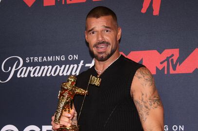 Ricky Martin gana el primer Latin Icon Award en los MTV Video Music Awards 2025; así fue su homenaje con J Balvin