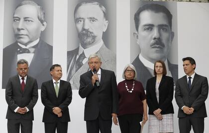 Lanzará AMLO en diciembre licitaciones para perforar pozos petroleros