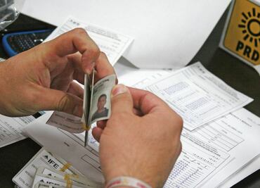 Critica PRD a INE por restringir el padrón