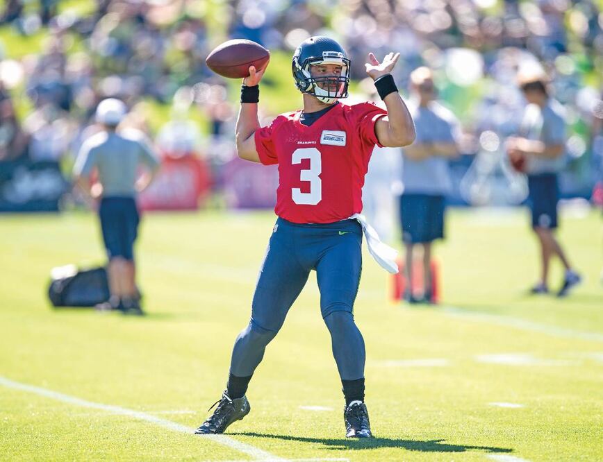 Russell recibirá un bono de 31 millones al momento de firmar (STEPHEN BRASHEAR. AP)