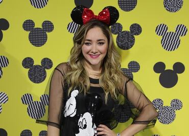 Sherlyn será mamá soltera; se embarazó por inseminación artificial