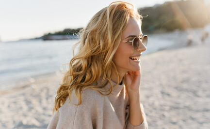 Tips para cuidar tus mechas en la playa, ¡lucirás hermosa!