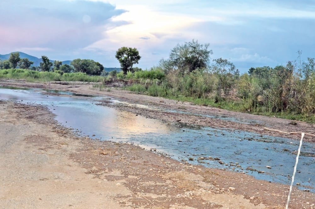 Los voceros de la cuenca Río Sonora aseguran que la población desconfía del agua, que a simple vista parece limpia, pero les sigue provocando enfermedades (AMALIA ESCOBAR. EL UNIVERSAL)