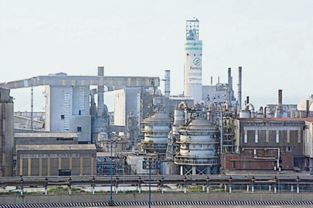 Fertinal, el principal productor de fertilizante fosfatado en Latinoamérica, el cual seguirá formando parte de Pemex, cuenta con una planta en Michoacán (ARCHIVO EL UNIVERSAL)