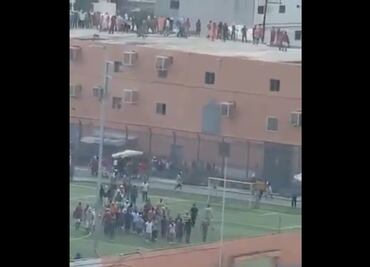 Reportan protesta de reos en penal de Topo Chico, Nuevo León