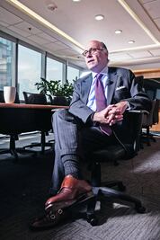 Un discreto defensor de los banqueros