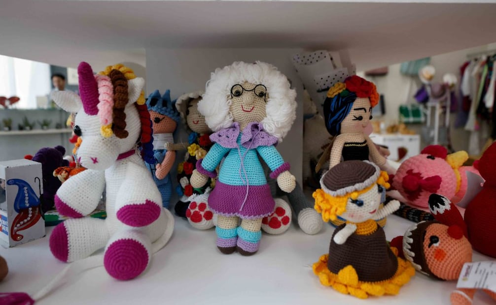 Los productos de “Arte por la Libertad” abarcan distintas técnicas: herrería, cerámica, textiles, óleo, piñatería, carpintería, textiles, moldeado de jabón. Foto: Diego Simón Sánchez/ EL UNIVERSAL