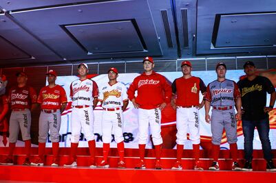 Diablos Rojos del México presentó su nuevo uniforme
