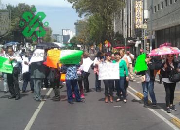 Manifestantes bloquean avenida Arcos de Belén