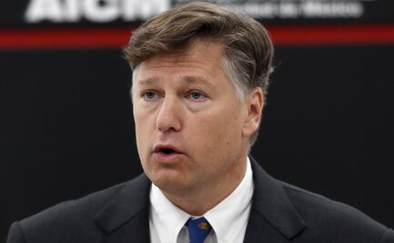 Embajador de EU en México llama a acelerar cadenas de suministro ante Covid-19