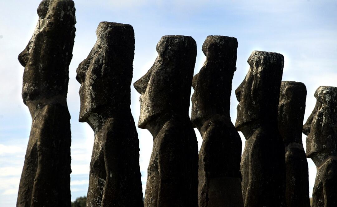 Imagen de unos moai en la Isla de Pascua. Foto: Reuters/Carlos Barria, archivo