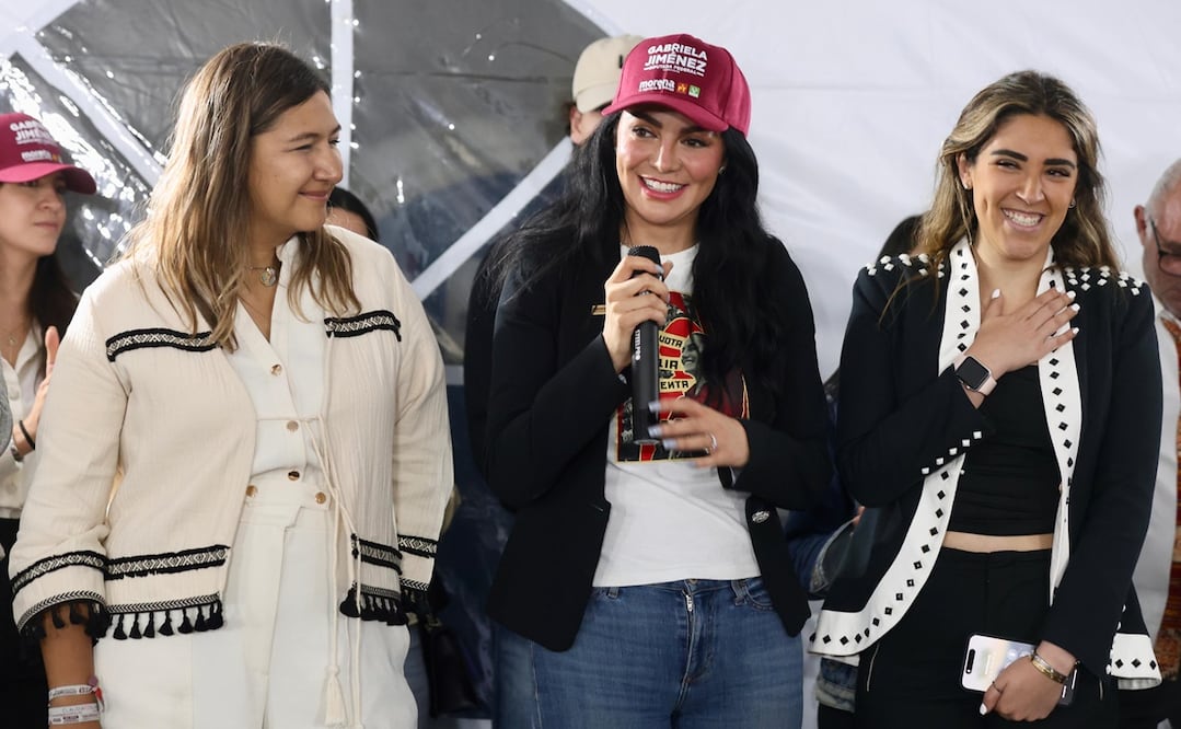 Entrega de constancia de mayoría como diputada a Gabriela Jimenez. Foto: Valente Rosas / EL UNIVERSAL