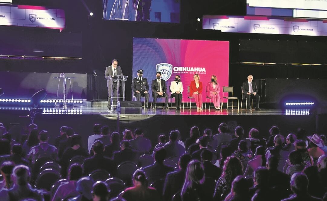El evento del gobierno estatal se llevó a cabo en el Gimnasio Manuel Bernardo Aguirre, en Chihuahua. Foto: ESPECIAL