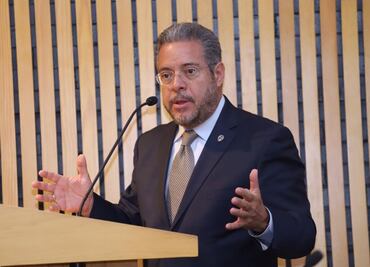 Necesario, que periodistas se vinculen con expertos para temas de investigación: Bustamante