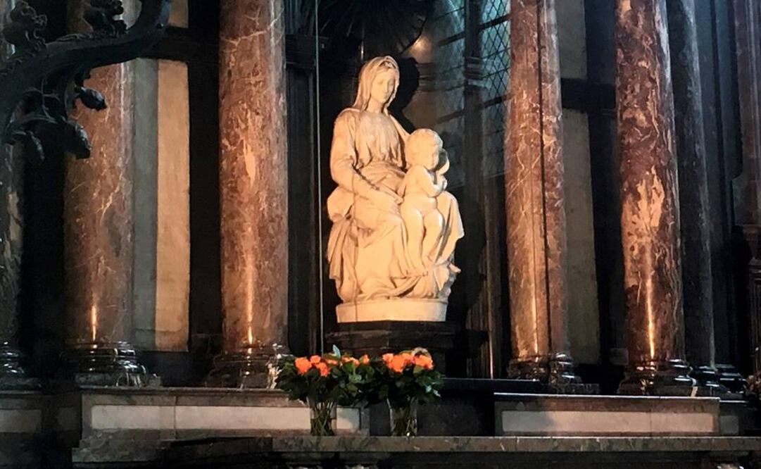 La escultura, una "Virgen con niño" de mármol de Carrara, es conocida como la Madonna. FOTO: EFE