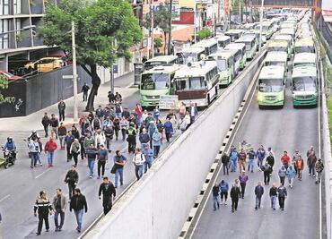 Suspenden movilizaciones en la CDMX tras acuerdo con transportistas