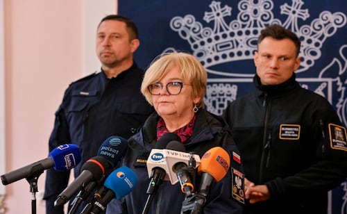 La fiscal Bożena Harasz-Wołoszyn señaló que aún se desconoce cómo el atacante llegó a la abadía de Jarosławice. Foto: EFE/EPA/Piotr Polak POLAND OUT