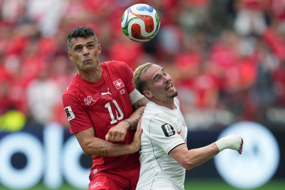 Canadá y Suiza en partido, durante el cierre de la Fase de Grupos del Mundial de 2026 - Foto: AP