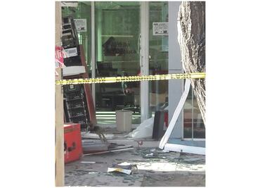 Roban y destruyen dos cajeros automáticos en Hidalgo