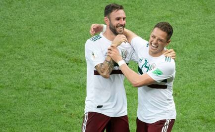 Layún celebra que 'Chicharito' llegue al Sevilla 